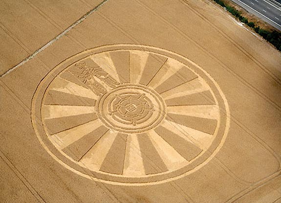 crop circle at Bearstead |  August 08 2006