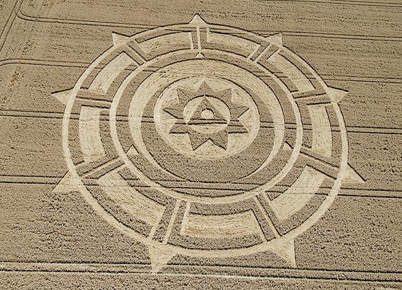 crop circle at Pewsey White Horse | August 04 2007