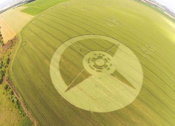 crop circle at Boskovice | June 28 2014