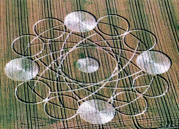 crop circle at Toot Baldon |  July 10 2005