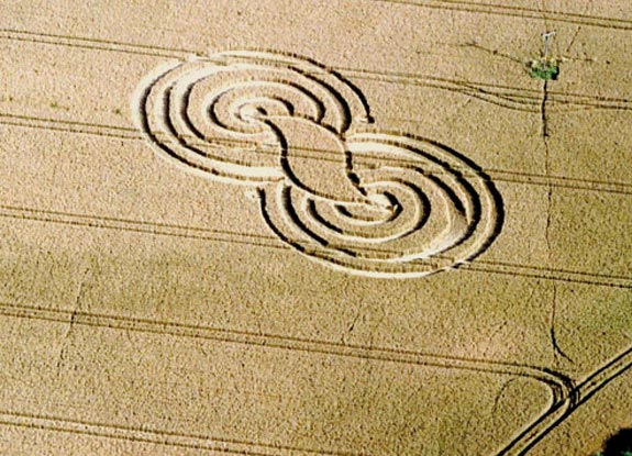 crop circle at Garsington |  July 15 2005