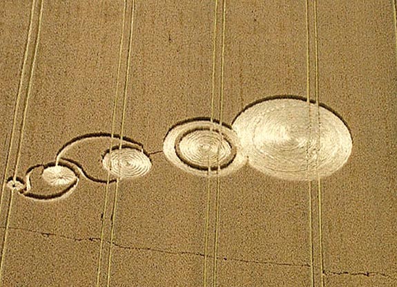 crop circle at Garsington |  late July 2005