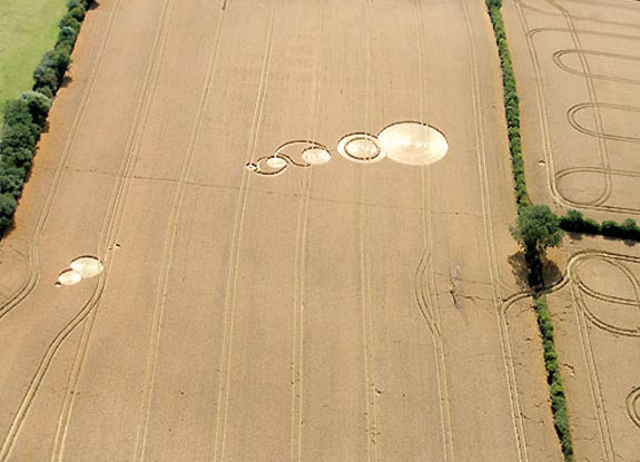 crop circle at Garsington |  late July 2005