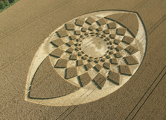 crop circle at Marden |  August 20 2005