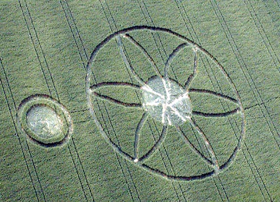 crop circle at Somerton | June 21 2006