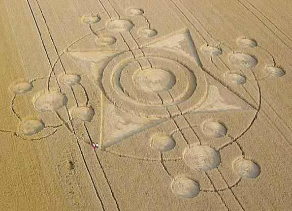 crop circle at Poirino | June 25 2006