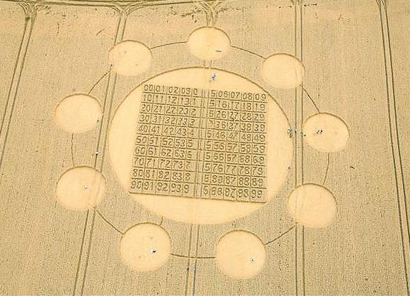 crop circle at Woodborough Hill |  July 28 2006