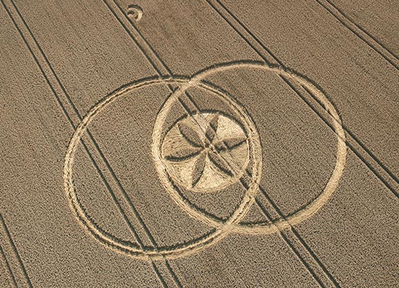 crop circle at Toot Baldon |  July 30 2006