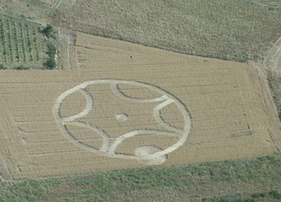 crop circle at Settimo San Pedro | May 20 2007