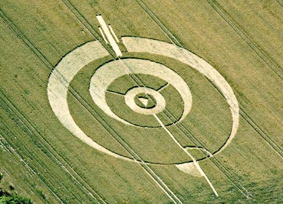 crop circle at Golden Ball Hill | June 29 2007