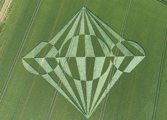 crop circle at All Cannings | June 30 2008