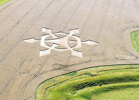 crop circle at Liddington Castle | August 23 2008