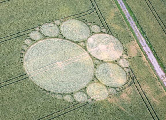 crop circle at Yatesbury | July 08 2009