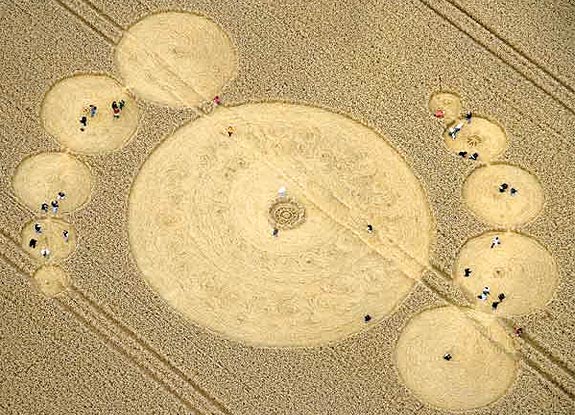 crop circle at Silbury Hill | August 03 2009