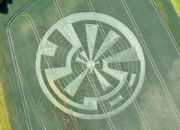 crop circle at Oare | June 21 2010