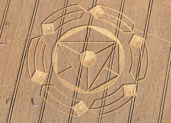 crop circle at Horton | August 09 2010