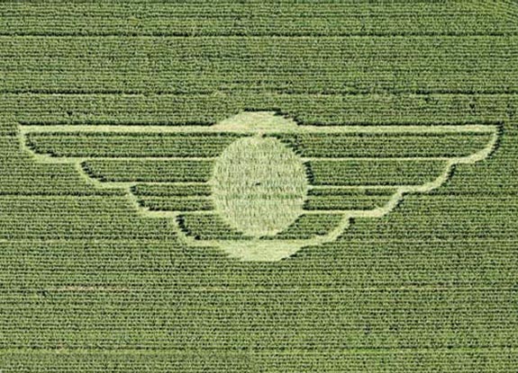 crop circle at Avebury Avenue | August 16 2010