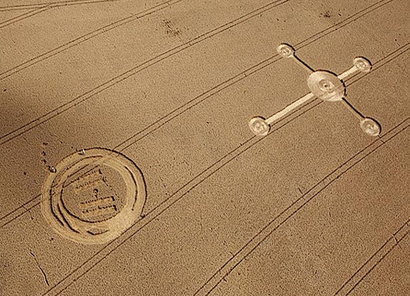 crop circle at Lurkeley Hill | August 17 2010