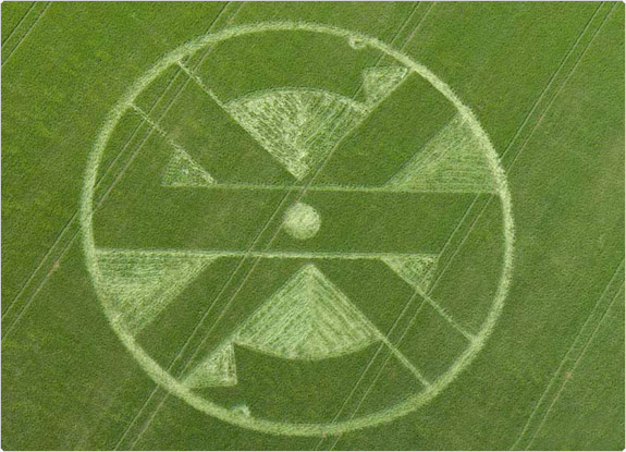 crop circle at Stonehenge | June 20 2011
