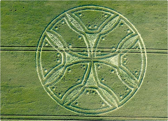 crop circle at Westwoods | June 21 2011