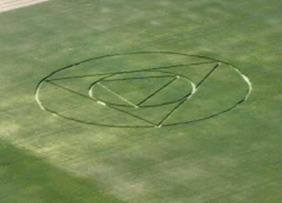 crop circle at Roswell | June 06 2012