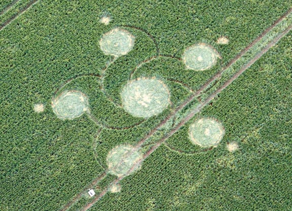 crop circle at Silbury Hill | June 12 2012