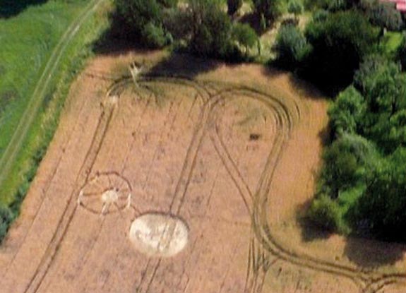 crop circle at Prosec | July 18 2012