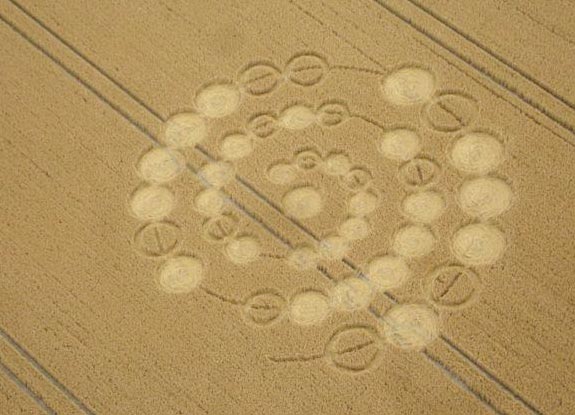 crop circle at Windmill Hill | July 31 2012