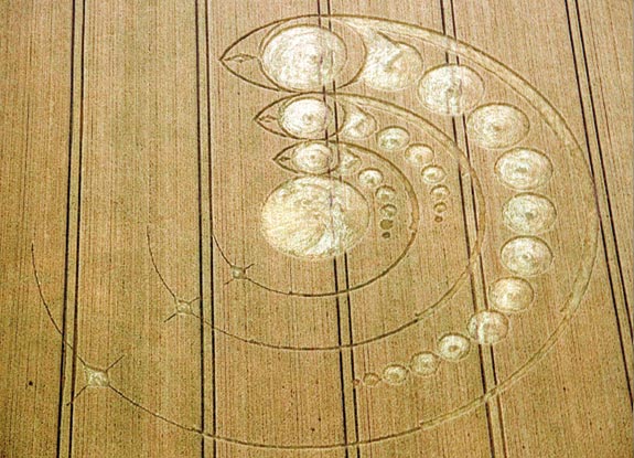 crop circle at Avebury Stone Circle | August 01 2012