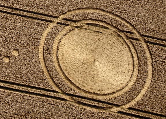 crop circle at Cheesefoot Head | August 09 2012