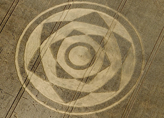 crop circle at Besford | August 12 2013