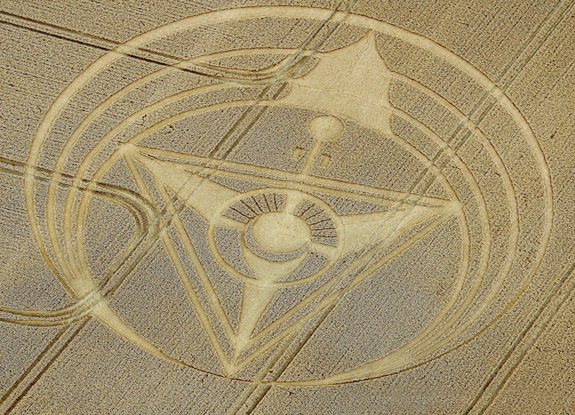 crop circle at West Kennett | August 13 2013