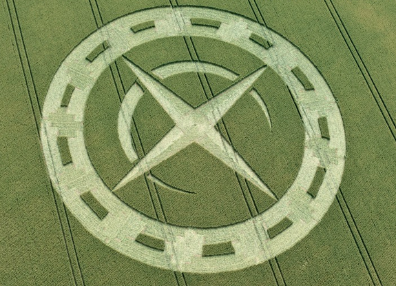 crop circle at Stonehenge | July 10 2015