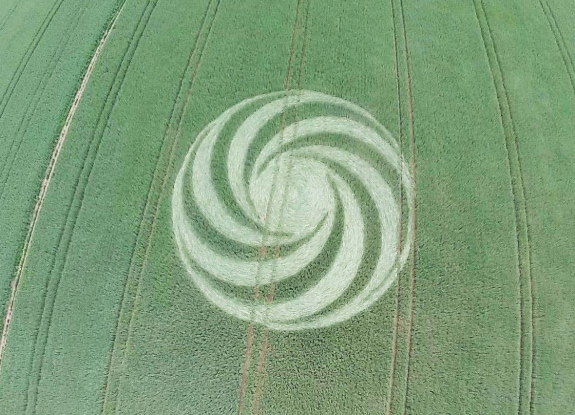 crop circle at Großziethen | May 15 2016