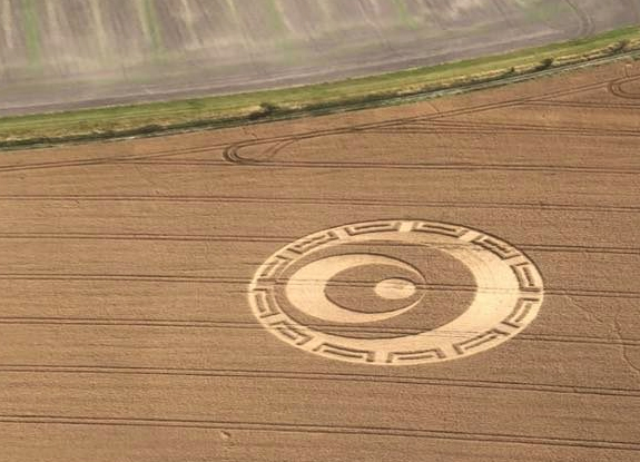 crop circle at Etchilhampton | August 20 2019